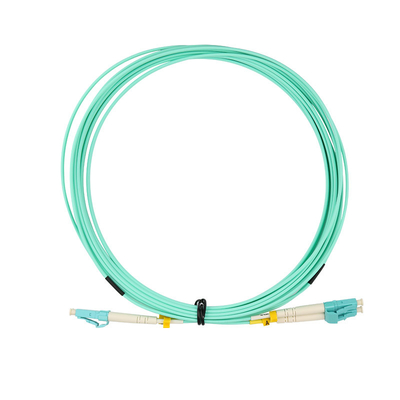 OM3 câbles multi-mode à fibre optique pour réseaux à haute performance Connecteurs LC Variété de combinaisons et types de fibres G.652D G.657A2 disponibles